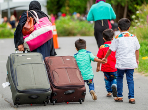 When Can Children Immigrate with Their Parents as Derivatives?